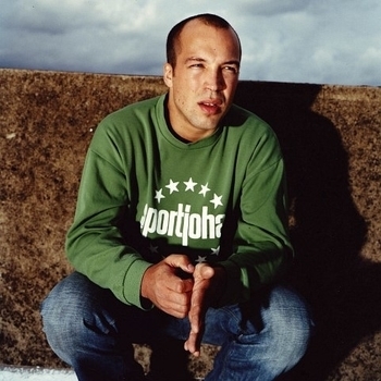 Niki & The Dove - Gentle Roar (Mylo remix)