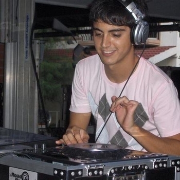 Miguel Puente feat Alex Ferrer, Raye - Paparazzi Love (Miguel Puente Remix) (2016)