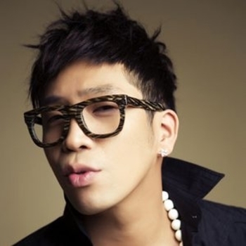 MC Mong feat M.a.c - 미치겠어 (It's Crazy) (Show's Just Begun 2008)