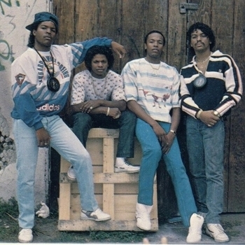 N.W.A - Quiet on tha Set