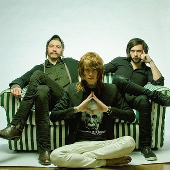 Артист Never Shout Never