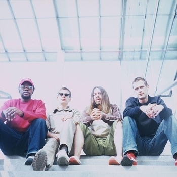 Sly & Robbie - Vice Vanity (Feat. Beans & Hawkman) (Noiseshaper Remix) (Noiseshaper Remix)