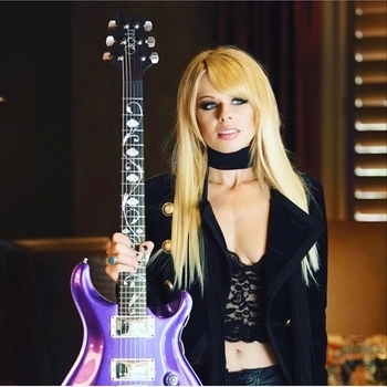Артист Orianthi (Орианти)