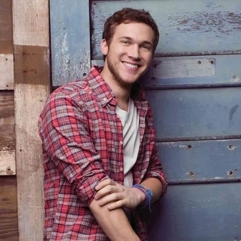 Артист Phillip Phillips