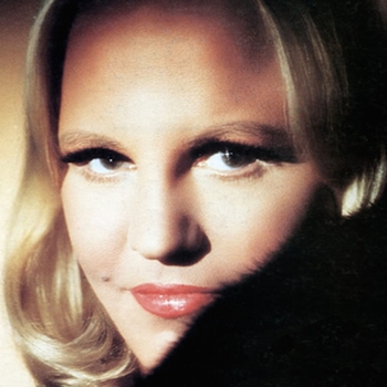 Артист Peggy Lee