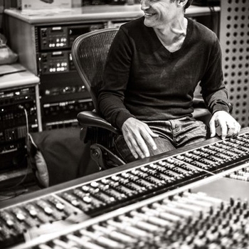 Paul Leonard-Morgan - Skeletons in the Closet (ОСТ из «Дело семейное / Adulthood»)