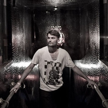 Porcelain Raft - How are you holding on