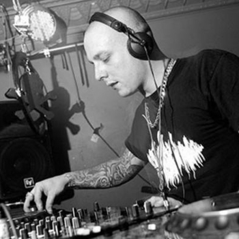 Pixel Fist - Tweaky (Instrumental)