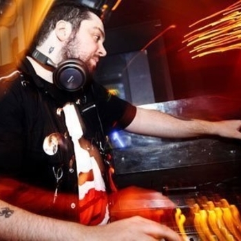 Артист Robin Skouteris