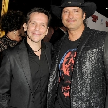 Robert Rodriguez & Carl Thiel - Skin City (feat. Steven Tyler) (Город грехов 2 / Sin City 2: A Dame To Kill For (soundtracks)