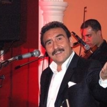 Ümit Besen - Bir Cennettir Bu Dunya (Deli Gonlum 1987)