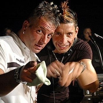 Vinylshakerz - Club Tropicana (Dub Mix)