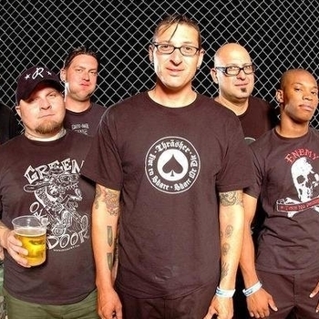 Voodoo Glow Skulls - Used to Love Her (But I Had to Kill Her) (ОСТ из фильма "Мистер и миссис Смит / Mr. & Mrs. Smith")