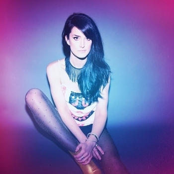 Young Summer - Striking Distance (Siren 2014)