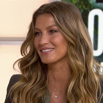 Gisele Bundchen - Final Runway Show