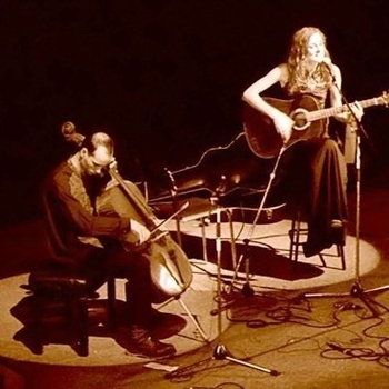 Ольга Арефьева и Пётр Акимов - Чёрная флейта