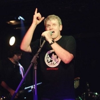 S.A. feat. МС Золотой и Родина - SMS