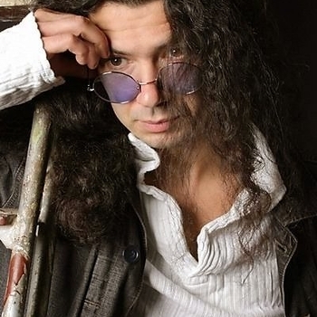 Стена - Апрель