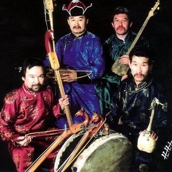 Huun-Huur-Tu and Stimmhorn - Steppe and Horses (Live)