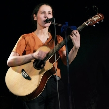 Юлия Теуникова - Гагарин жив (2014)