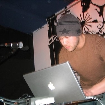 8bit bEtty - Was That Away Message for Me?