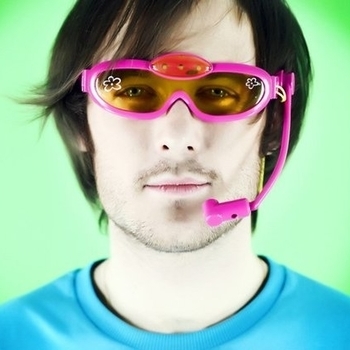 Hold Up - Miami Beach