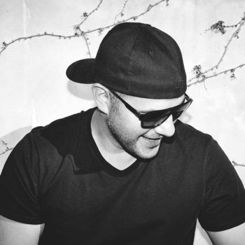 Bobby Puma - Someone Somewhere (Tiesto Edit) - Soundvor.ru