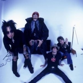 Brides of Destruction - White Trash