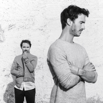 Boulevard des airs and Tryo - Ici (Live) (2013)