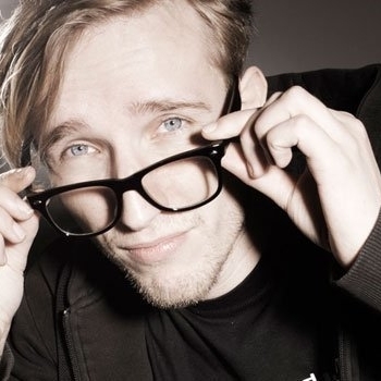 Elijah - Karate Kid (Blondee Remix)