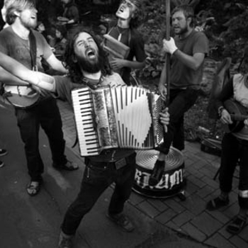 Blackbird Raum - California Fetid Adder's Tongue