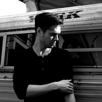 Beta Frontiers - Hondo (Feat. Becky Ninkovic)