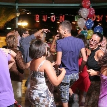 Balli di Gruppo - Ascella ascella