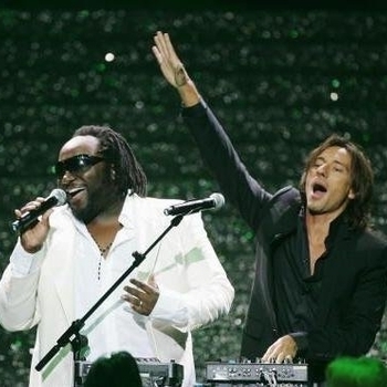 Bob Sinclair, Steve Edwards - World, Hold On