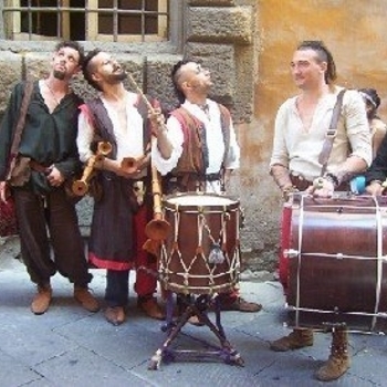 Barbarian Pipe Band - An dro