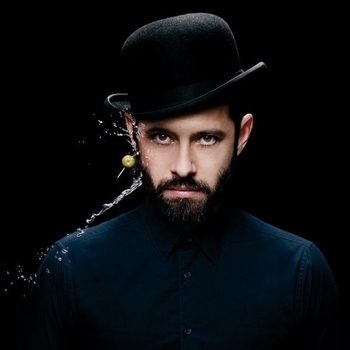 Артист Bon Homme