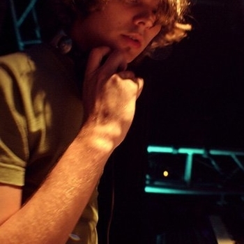 Broken Toy - High Tech Low Life (Earthling Remix)