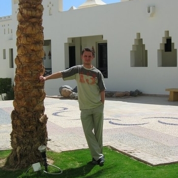 Gregory Esayan & B-Max - Time to Raise (Original Mix)