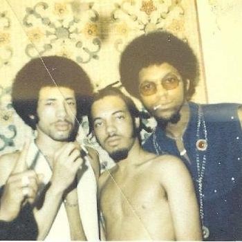 Артист Black Merda