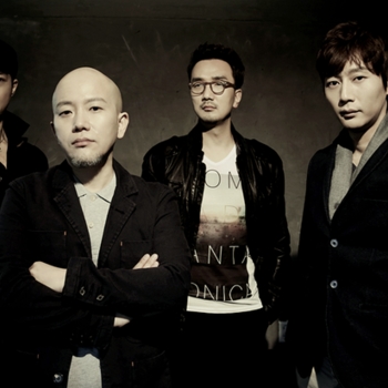 Артист Bulldog Mansion