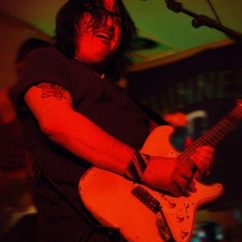 Big Gilson - I Wonder Who (2012)