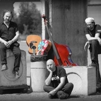 Bermuda Acoustic Trio - Come Together (by John Lennon)