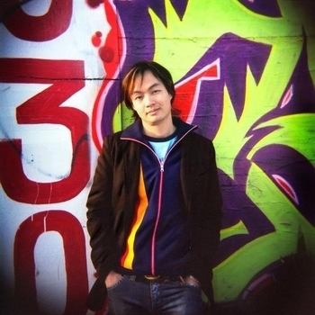 Артист Christopher Tin