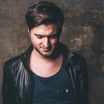 Cuebrick - Evolution (Extended Mix)