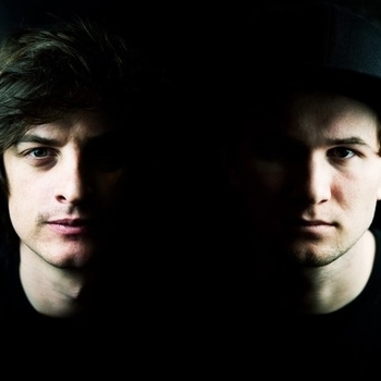 Camo & Krooked feat. Shaz Sparks - Mind Is Drifting Away (VIP Mix Dub)