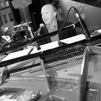 Артист Conal Fowkes