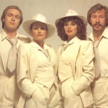 Champagne - Furthermore (Qumulus Foreplay Dub)