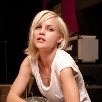 Mo Coulson - Towards the Shore