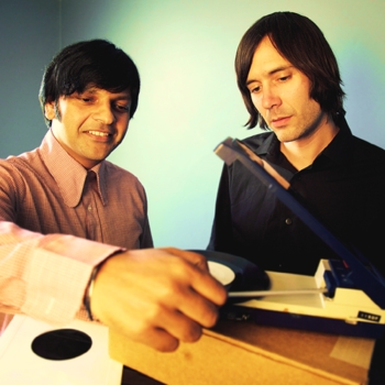 Cornershop - Wogs Will Walk [s1e18] (песня из сериала ''Тайны Смолвиля'' / ''Smallville'')