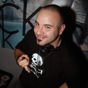 Carlo Lio & Coyu - Mike Loves The Horn (Original Mix)